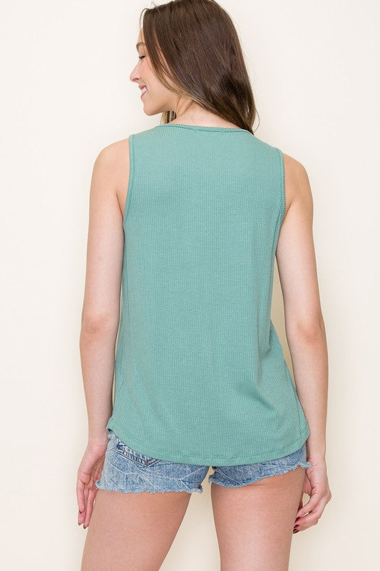 Ribbed Solid Sleeveless Top