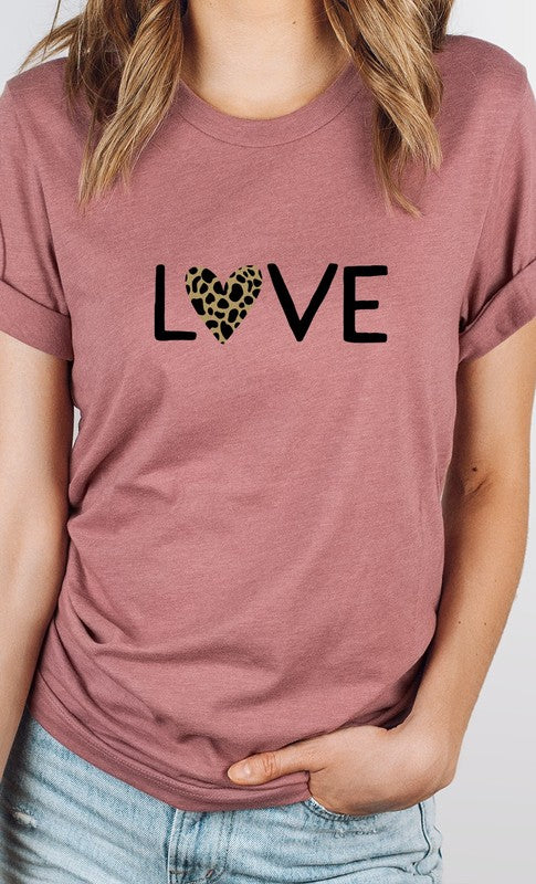 Plus Size Leopard Love Graphic T-Shirt